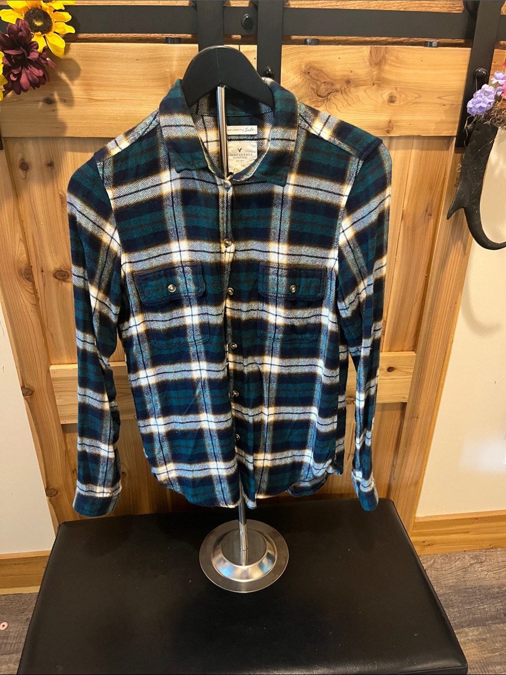 American Eagle Outfitters Teal Navy White Plaid Button-Down Shirt